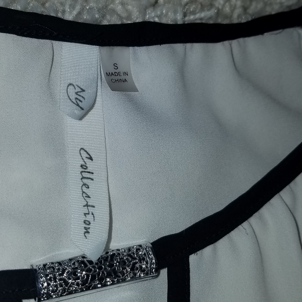 NY Collection pull over blouse - Picture 5 of 6